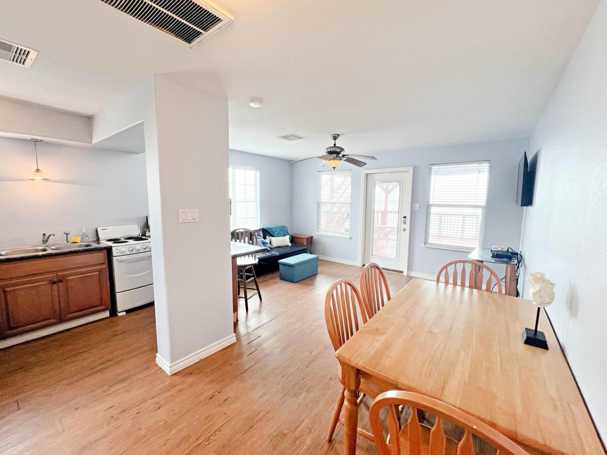 Unobstructed Oceanfront Sea Turtle Unit 2 Beach Pad! Surfside Beach Eksteriør bilde